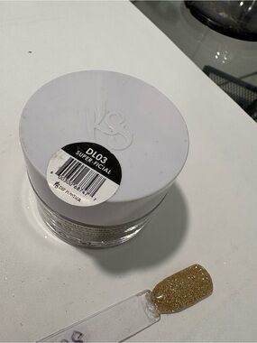 Kiara Sky Super-ficial gold glittery dip nail powder